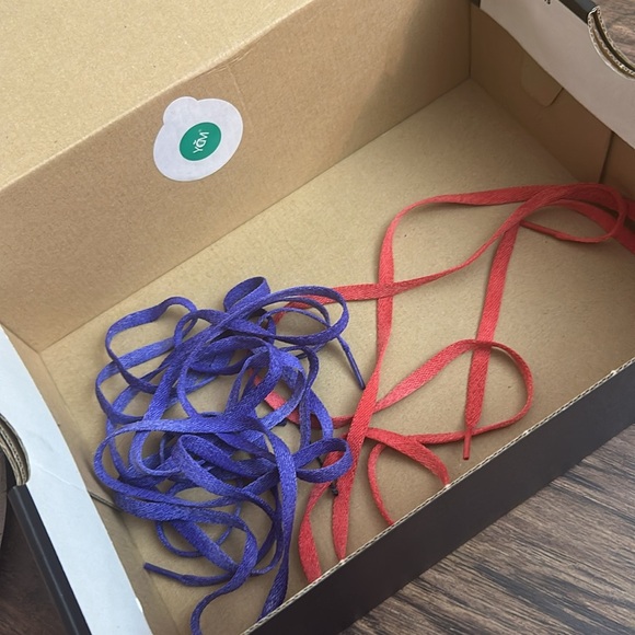 JORDAN 1 MID SE 'BRUSHSTROKE PAINT SPLATTER - Men's 8 - Picture 5 of 13